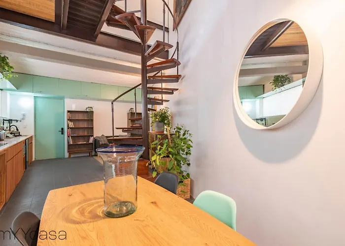 Apartamento Comfortable Apt. W/ Terrace & Lovely Lighting 101 *