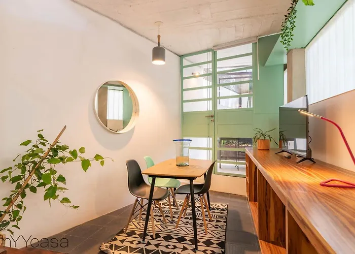 Comfortable Apt. W/ Terrace & Lovely Lighting 101